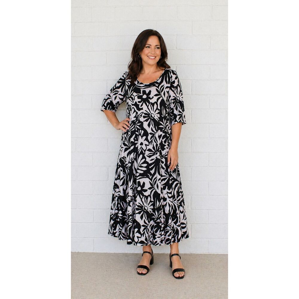 Large Black White Tropical Como Jersey Fit Flare Long Dress Attitudes by Renee.